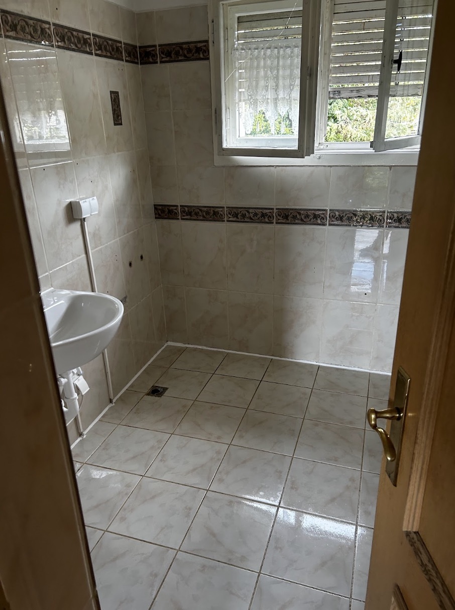 Gereinigtes Badezimmer aus einem realen Auftrag